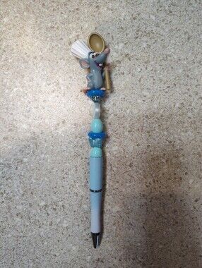 Grey Ratatouille Chef Mouse Novelty Pen with Blue Beads